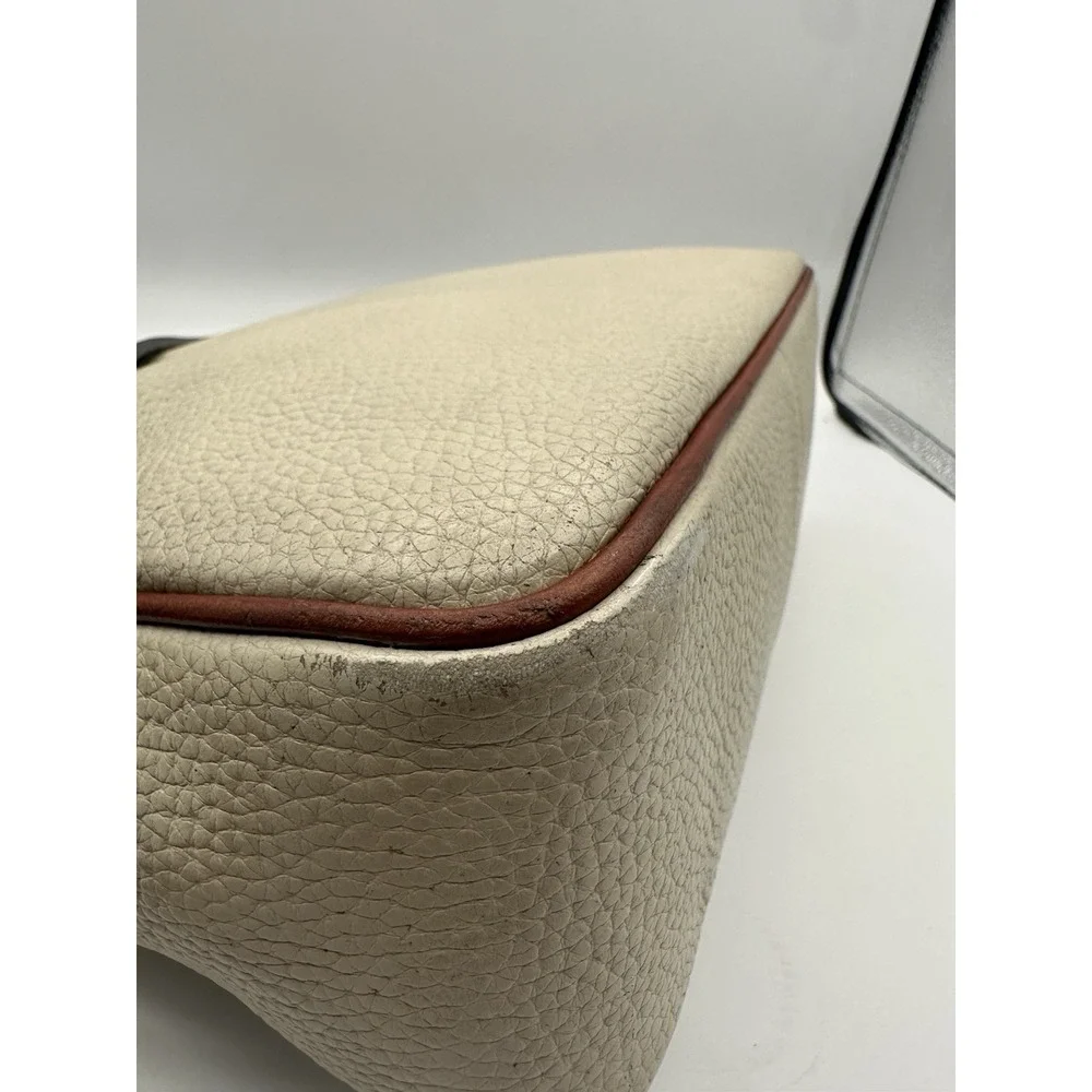 Dooney & Bourke Pebble Grain Rebecca Hobo Shoulder Bag – Classic & Stylish